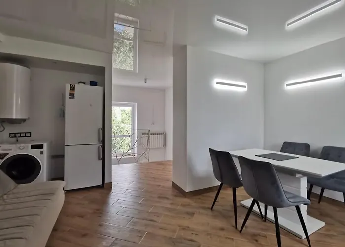 Apartment для вас! вул. голинського, 8! Lviv